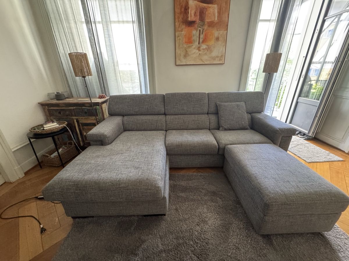Sofas: Canapé d'angle gris avec coffre – Gebraucht aus Lausanne von Sowahl1 2