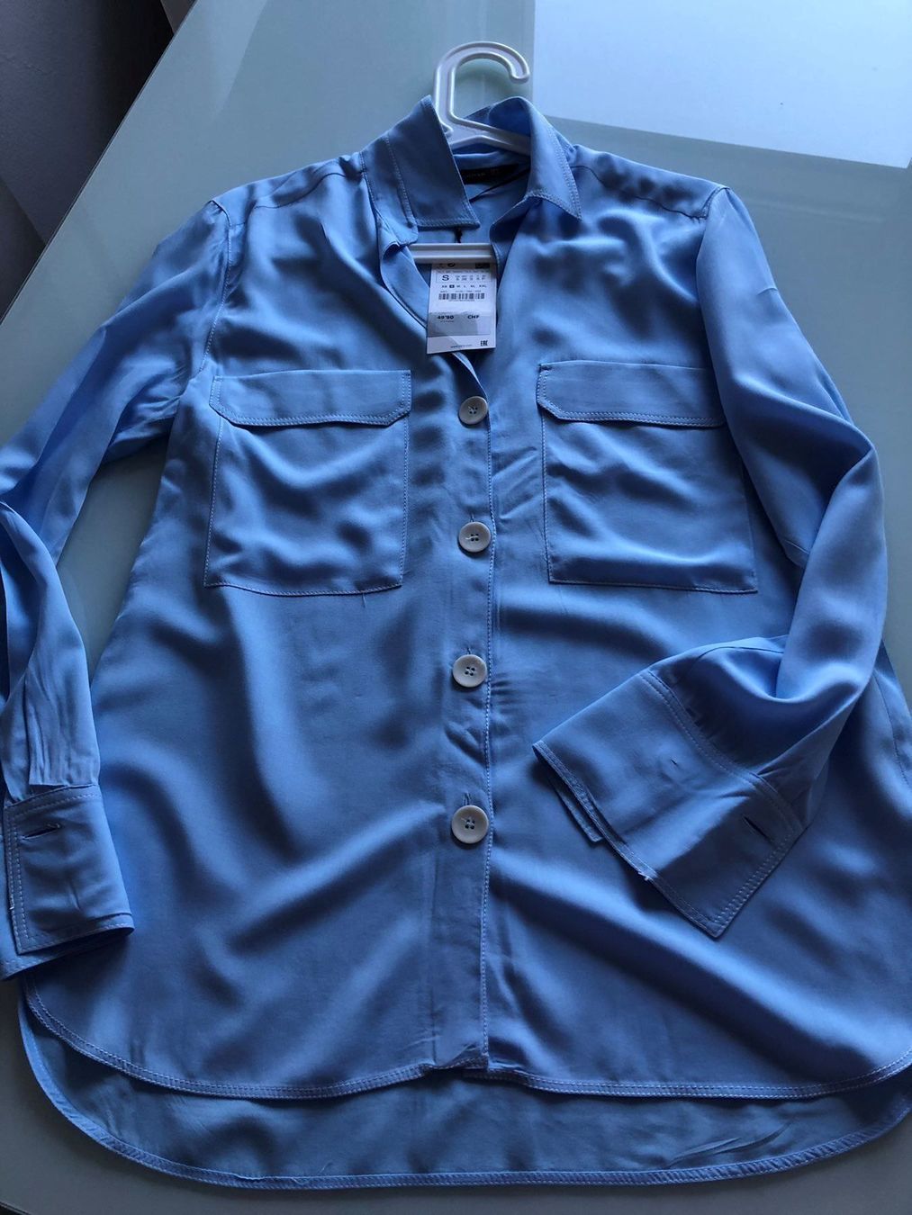 Blusen: Bluse Zara, blau – Neu und originalverpackt aus Adliswil von Majeska 2