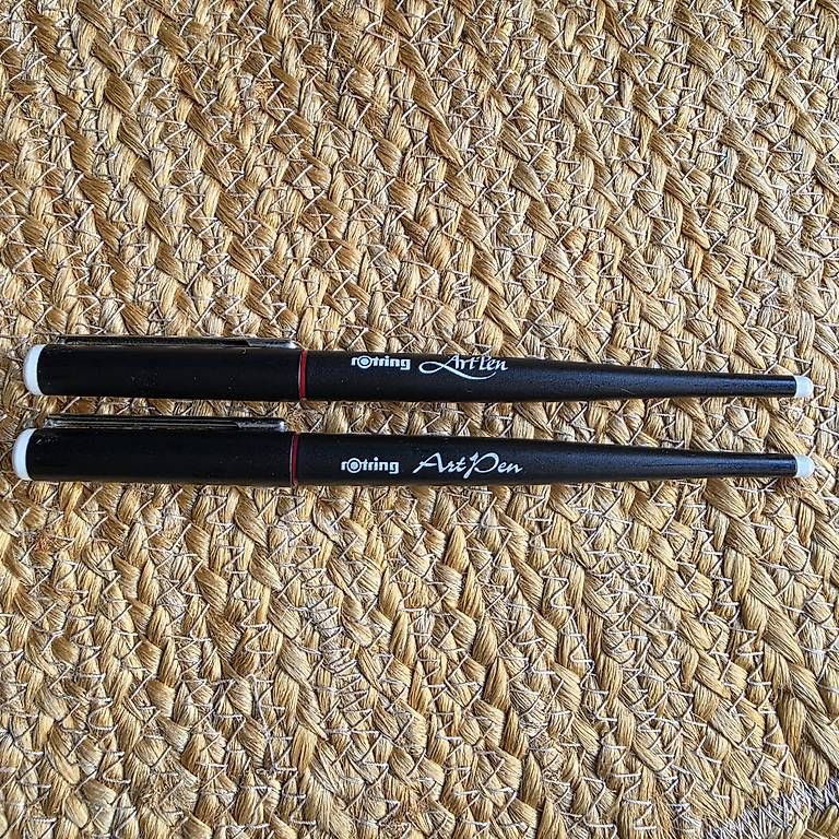 Stifte & Marker: Rotring ArtPen Calligraphy Set, excellent état  – Gebraucht aus Orbe von Adaline.64 1