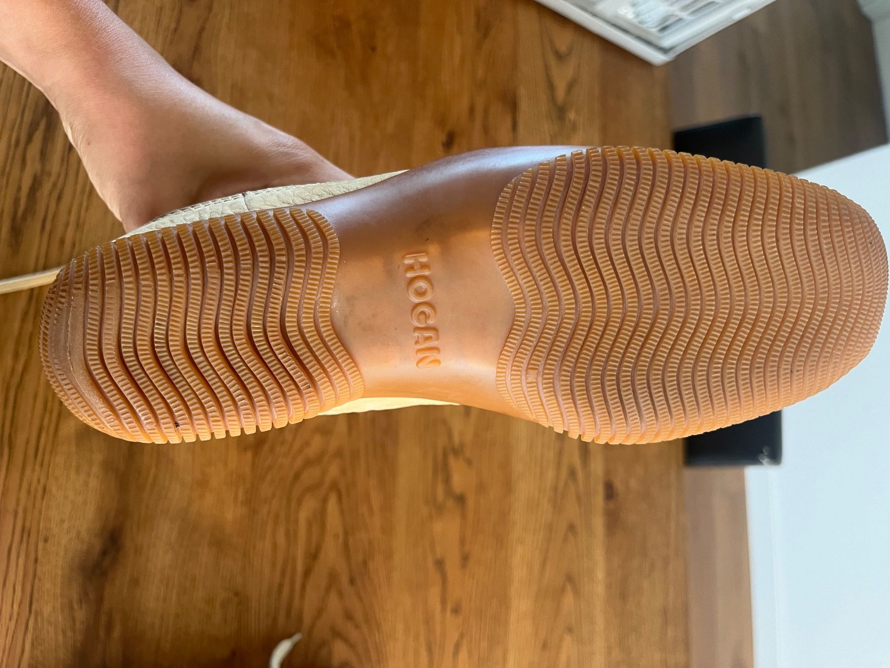 Hogan Scarpe da donna: Hogan Winterstiefeln – Usato da Stans venduto da valeriamanuela 2