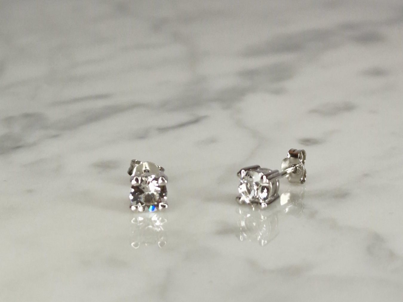 Orecchini pendenti & Orecchini a lobo: 925 Sterling Silber Ohrstecker mit Swarovski Elementen | NEU – Nuovo (secondo la descrizione) da Frauenfeld venduto da steel_with_stil