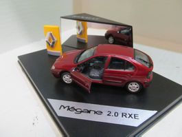 RENAULT  MEGANE 2.0 RXE  1:43  ORIGINAL  PROMO MODELL