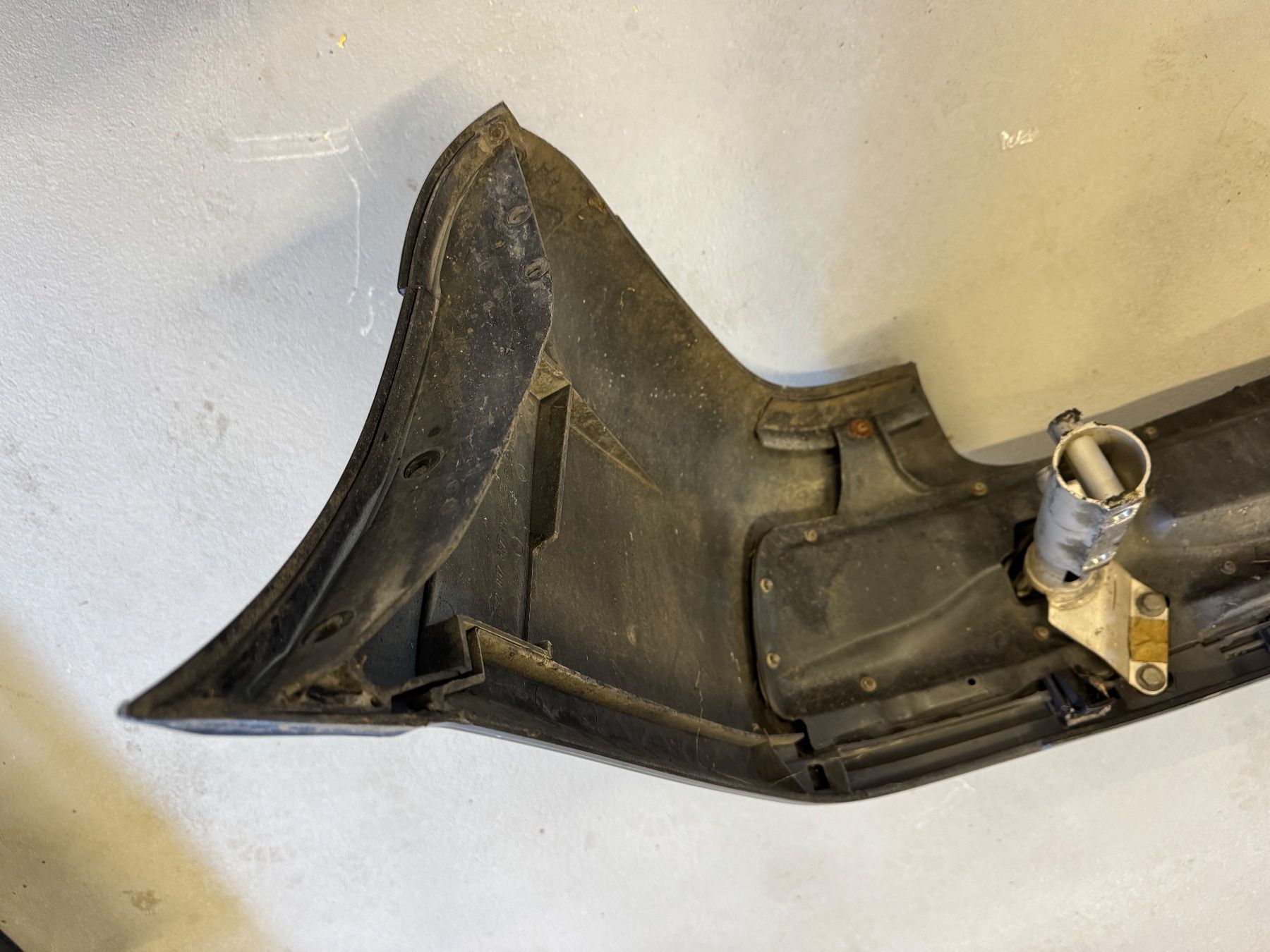 Audi Tutti pezzi di ricambio auto: Pare-chocs arrière Audi Porsche RS2 - RARE - – Usato da Les Hauts-Geneveys venduto da Alba2020 3