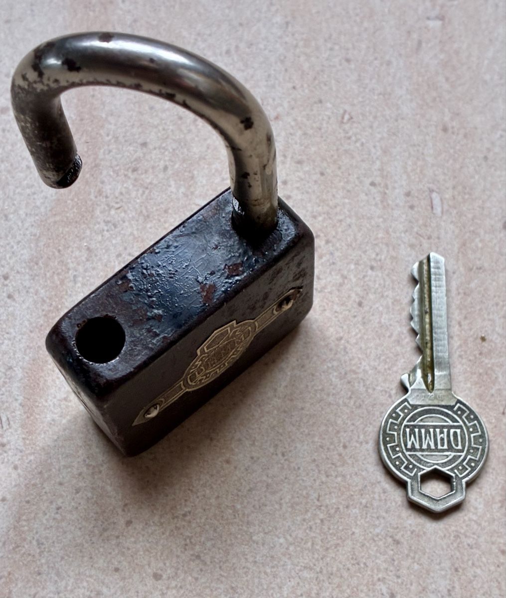 Lucchetti: Cadenas vintage – Usato da Chézard-St-Martin venduto da myckel 2