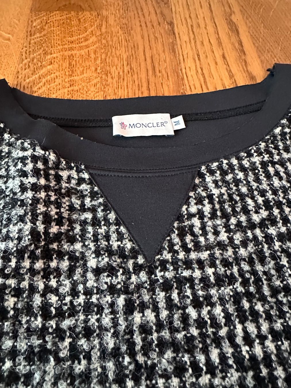 Moncler Vestiti: Moncler Kleid – Nuovo (secondo la descrizione) da Ebikon venduto da nat_jzh5 5