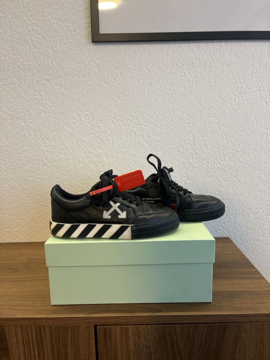 Off-White Scarpe da uomo: Off-white sneakers T37 – Usato da Monthey venduto da srn_z9ww