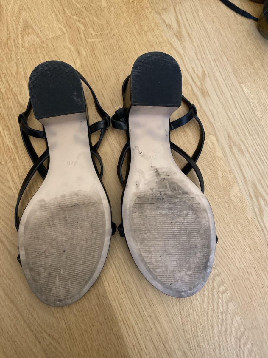 H&M Scarpe da donna: Sandalen 2x Gr.40 – Usato da Oberglatt ZH venduto da Capsici 2