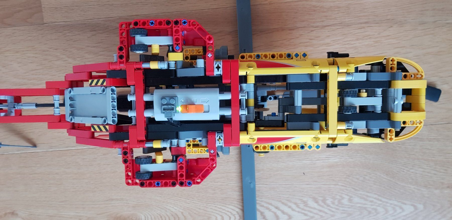 Lego Giocattoli: Lego Technic 9396 + Powerfunktion (Motorisierung) – Usato da Knonau venduto da Martincor 2