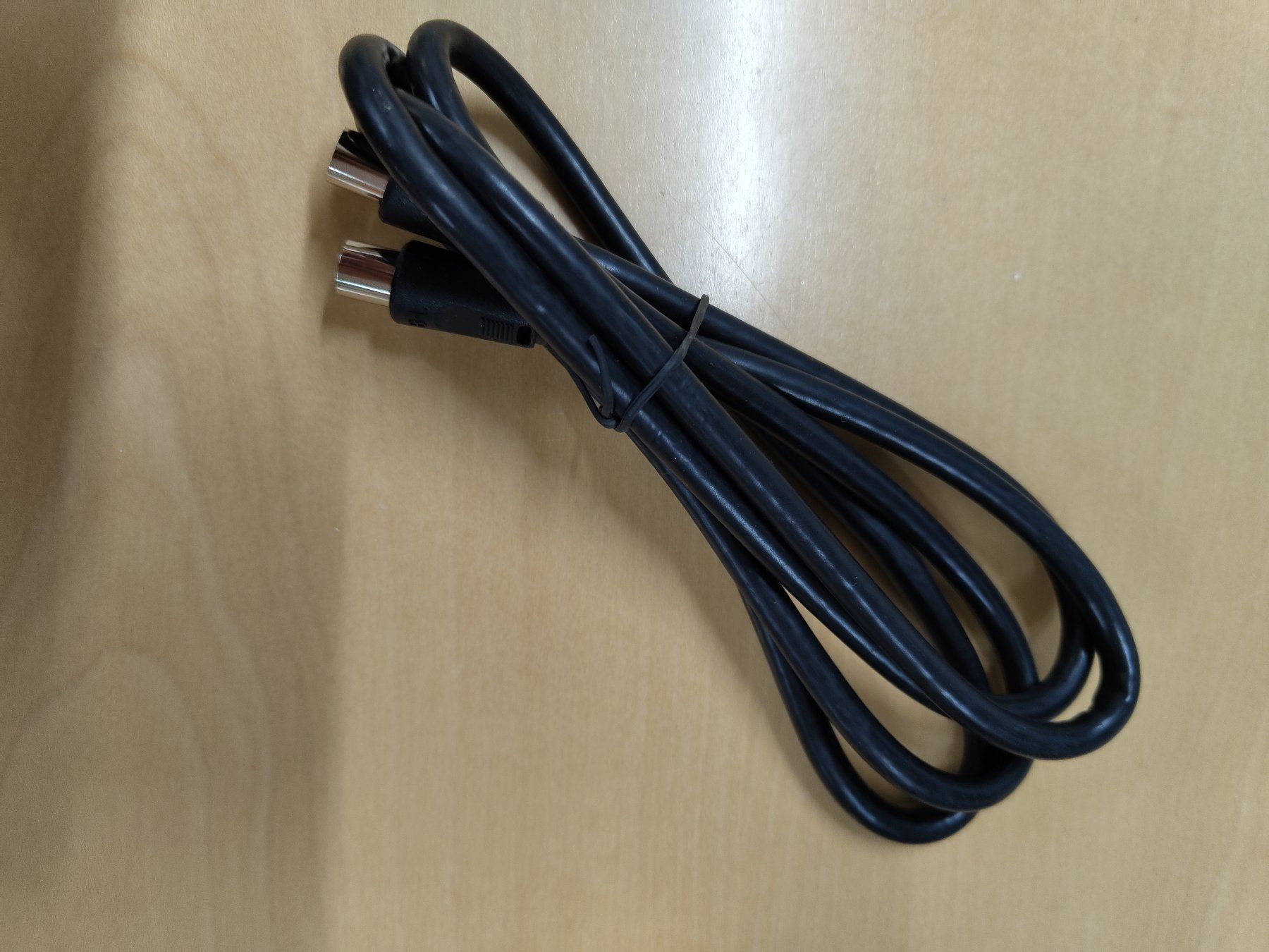 Kabel: Antennenkabel Koax Stecker schwarz 1.5m – Gebraucht aus Emmenbrücke von BlSi 3