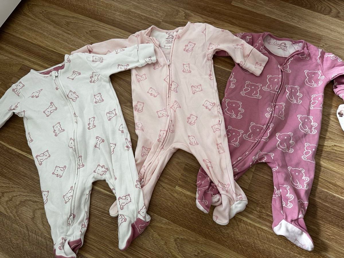 Lotti & Set di vestiti: Baby Clothes Bundle, 0-3 Months, Excellent Condition – Usato da Zollikerberg venduto da sha_r9g6 1