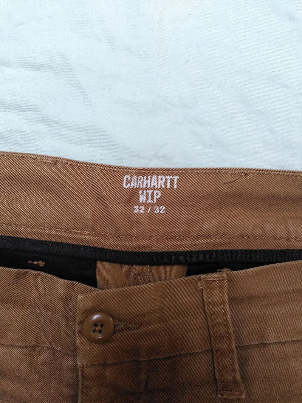 Carhartt Pantaloni: Pantalon chino Carhartt – Usato da Lausanne venduto da Flofloflofloflo 2