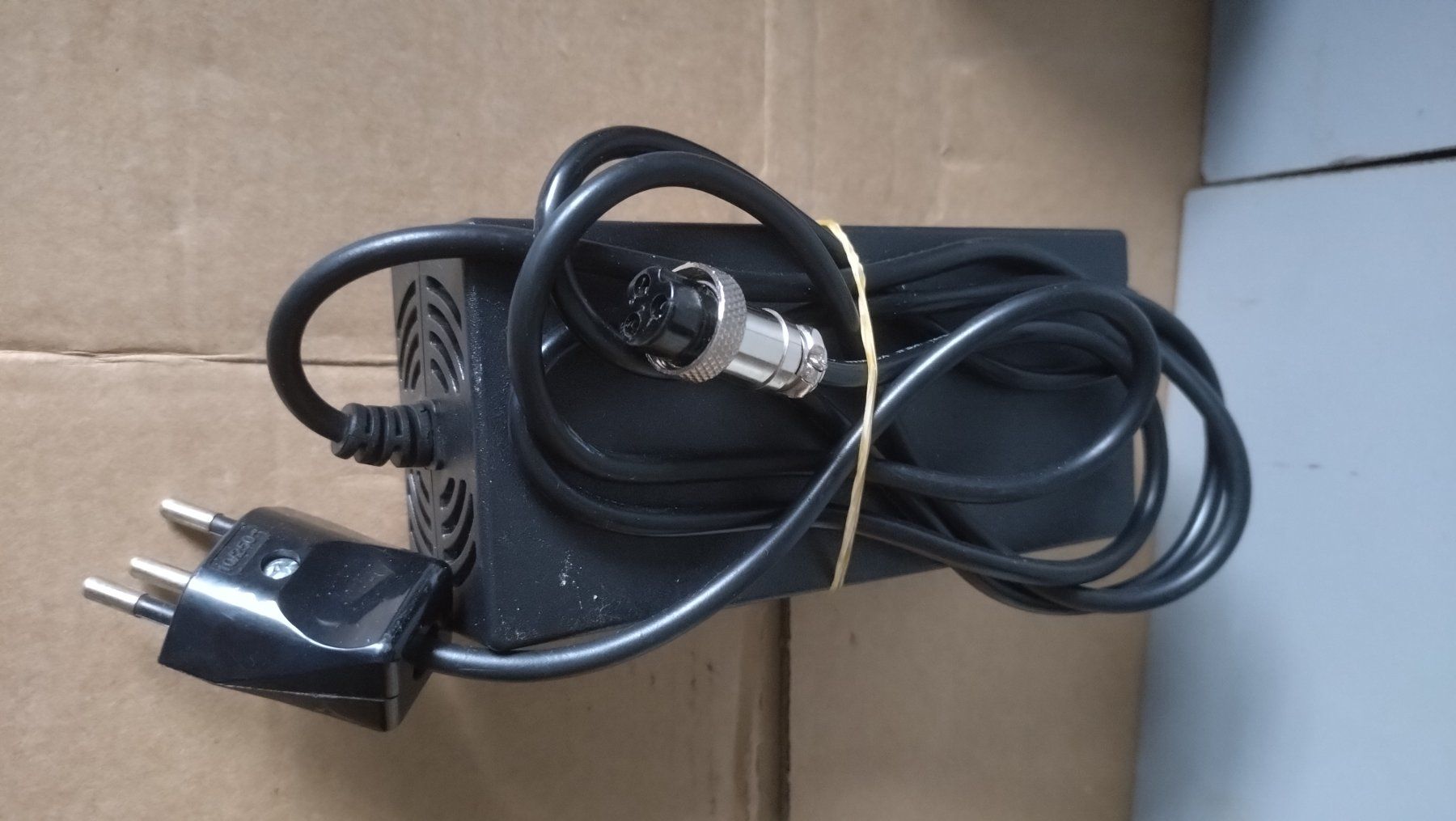 Kickboard: Trottinette électrique estroll.ch - Monoroue – Difettoso da Farvagny-le-Grand venduto da LaCaverne 3