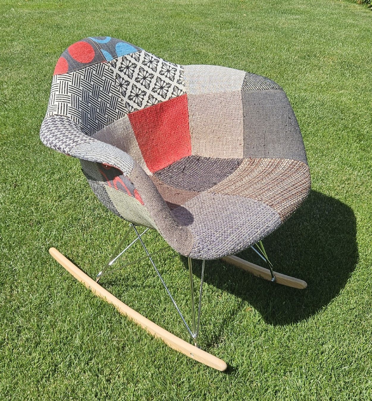 Sessel: Fauteuil à bascule Patchwork multicolore bon état – Gebraucht aus Wallenried von Menetre