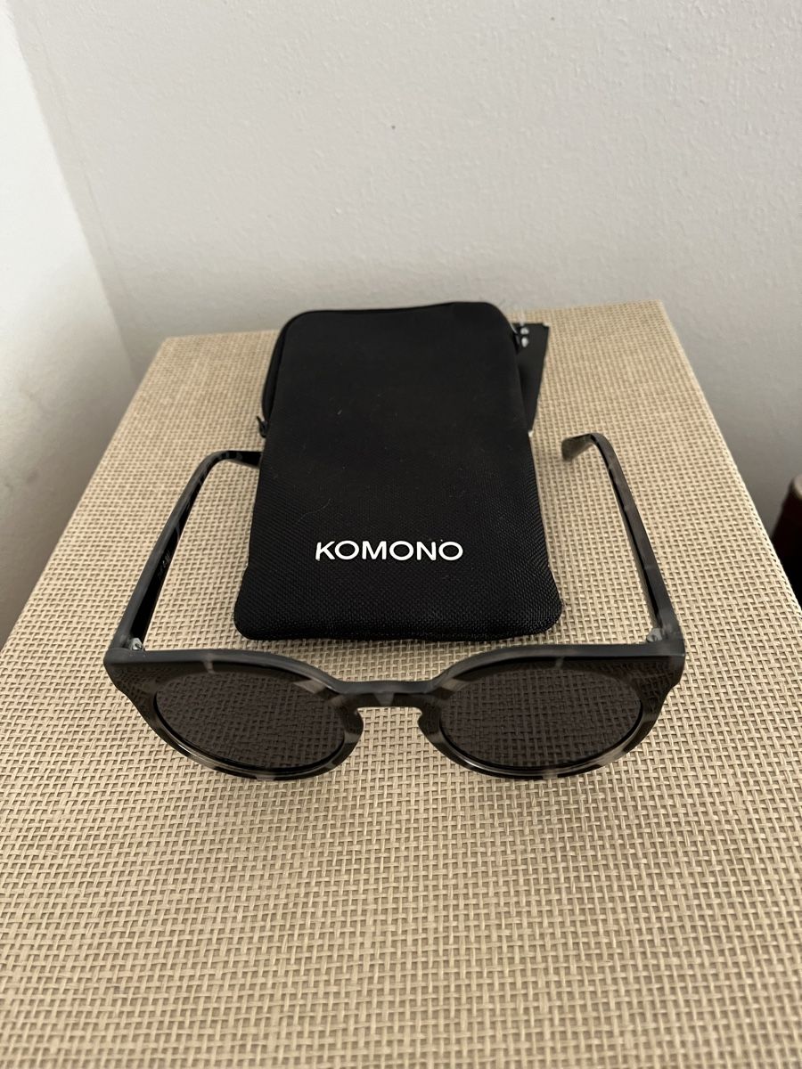 Occhiali & Lenti: Komono Sonnenbrille  – Nuovo (secondo la descrizione) da Zürich venduto da jul_5lt7 1