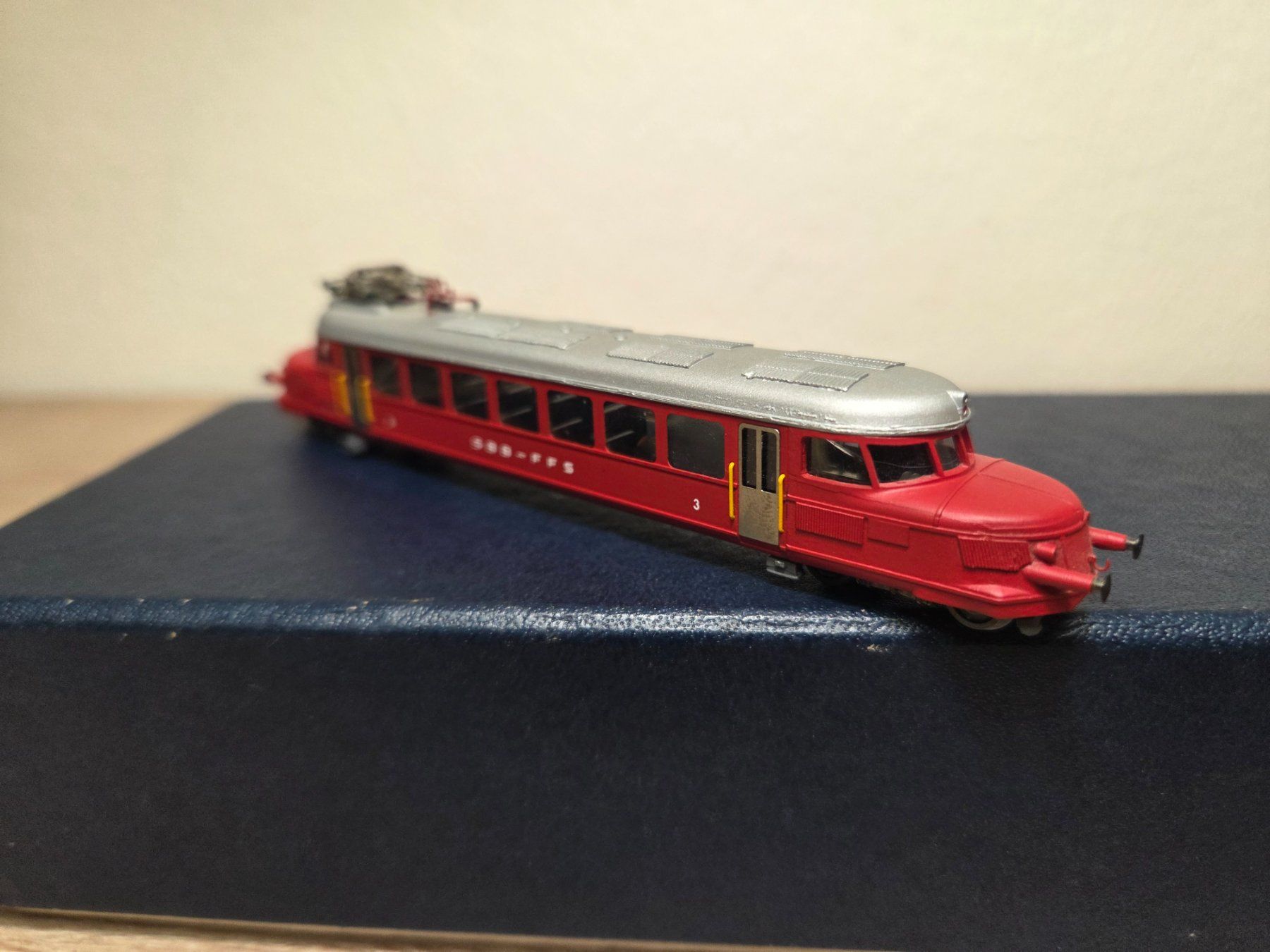 Modellini di ferrovie: BW N 11001 E-Lok Roter Pfeil Rce 2/4 SBB – Usato da St-Aubin-Sauges venduto da Lo_Go 3