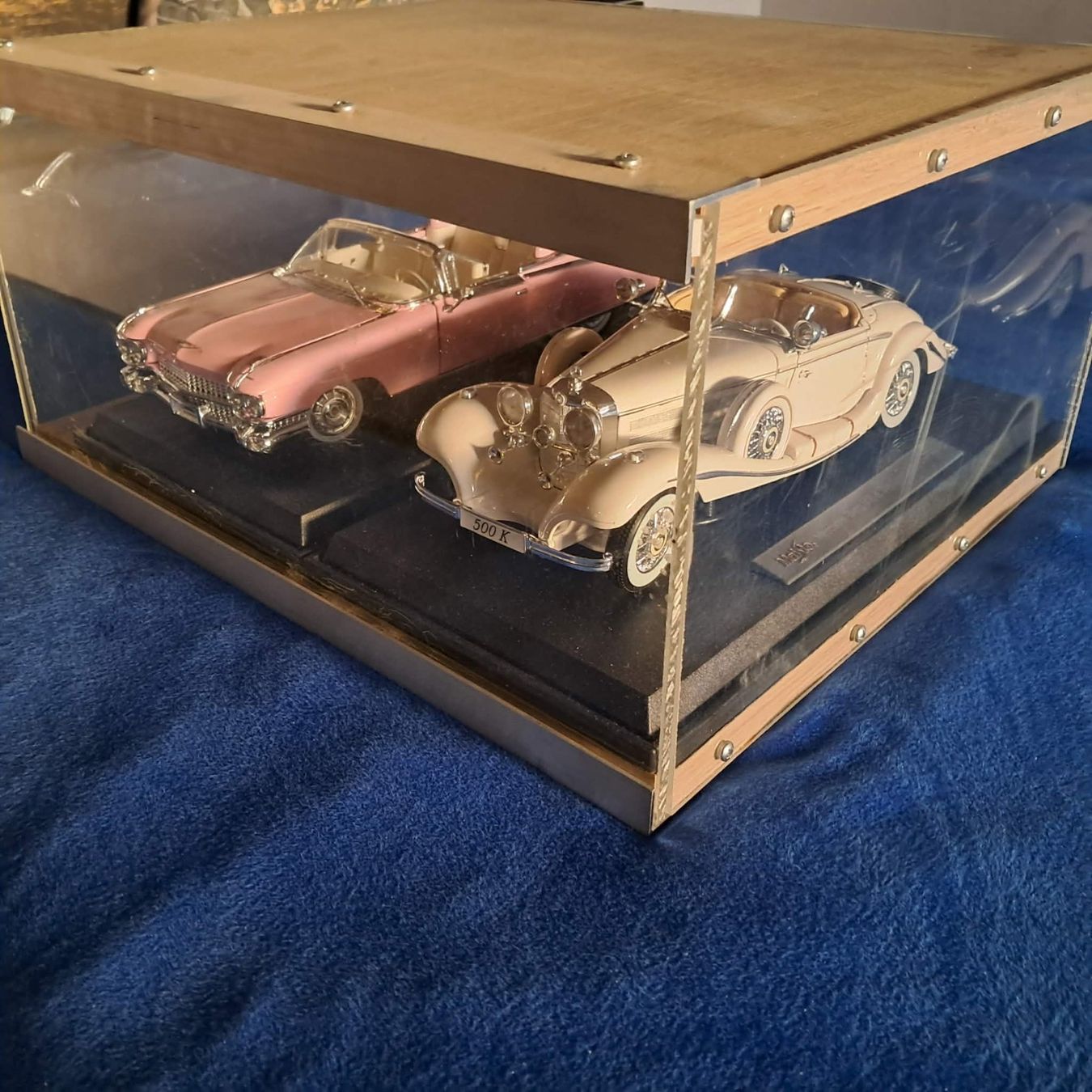 Modellini d'auto: mini vitrine de miniatures US aux 1/18 – Nuovo (secondo la descrizione) da PRILLY venduto da 55b_nh8l 1