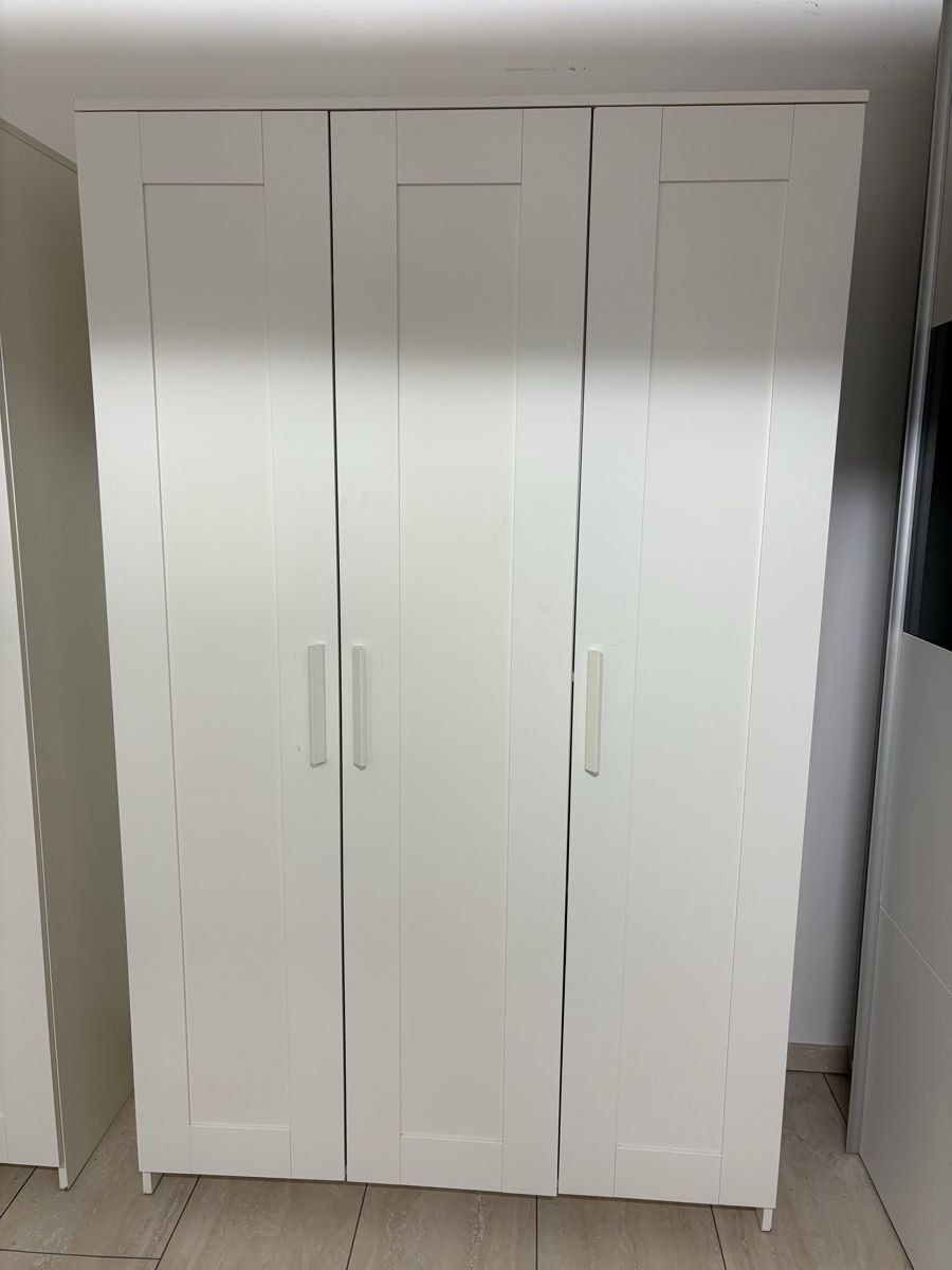 Schränke: Ikea Kleiderschrank – Gebraucht aus Rümlang von euqinom16