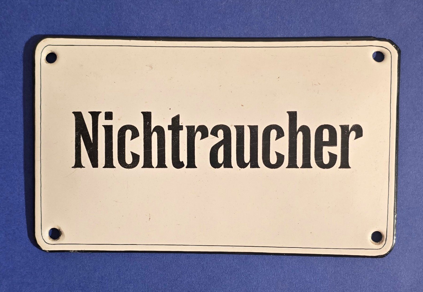 SBB/CFF/FFS Insegne: SBB - " NICHTRAUCHER " - Original - emailschild - bombiert – Usato da Biel/Bienne venduto da Fischhene