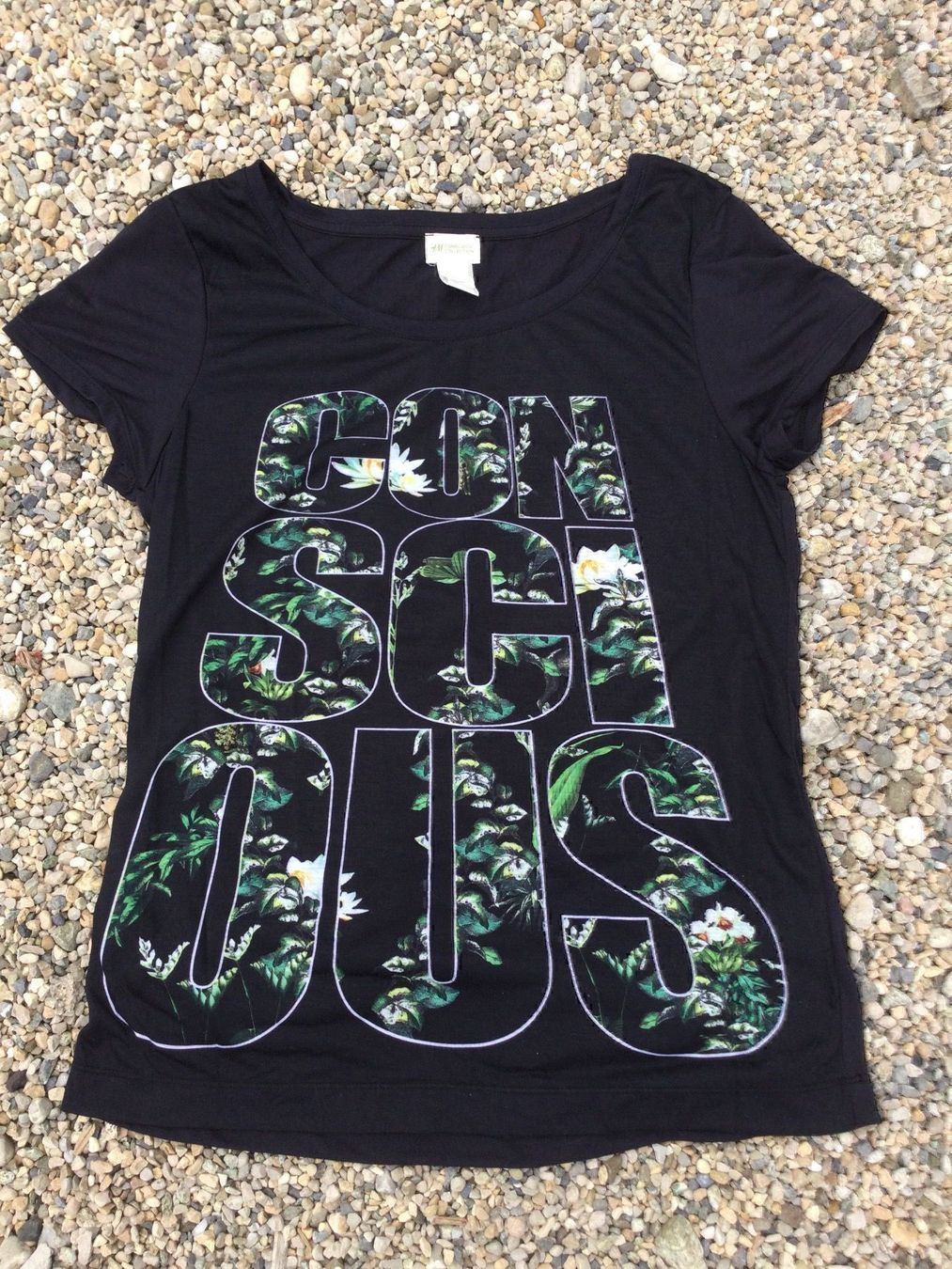 H&M T-Shirts: T-shirt noir CONSCIOUS, taille S – Neu (gemäss Beschreibung) aus Agiez von chouchanelle 1