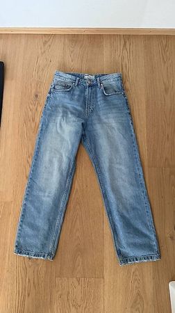Jeans weit Berska Grösse 38
