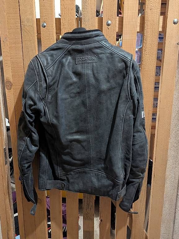 Giacche: Veste RICHA taille 48 / S – Usato da Penthéréaz venduto da Gnocchi05 2