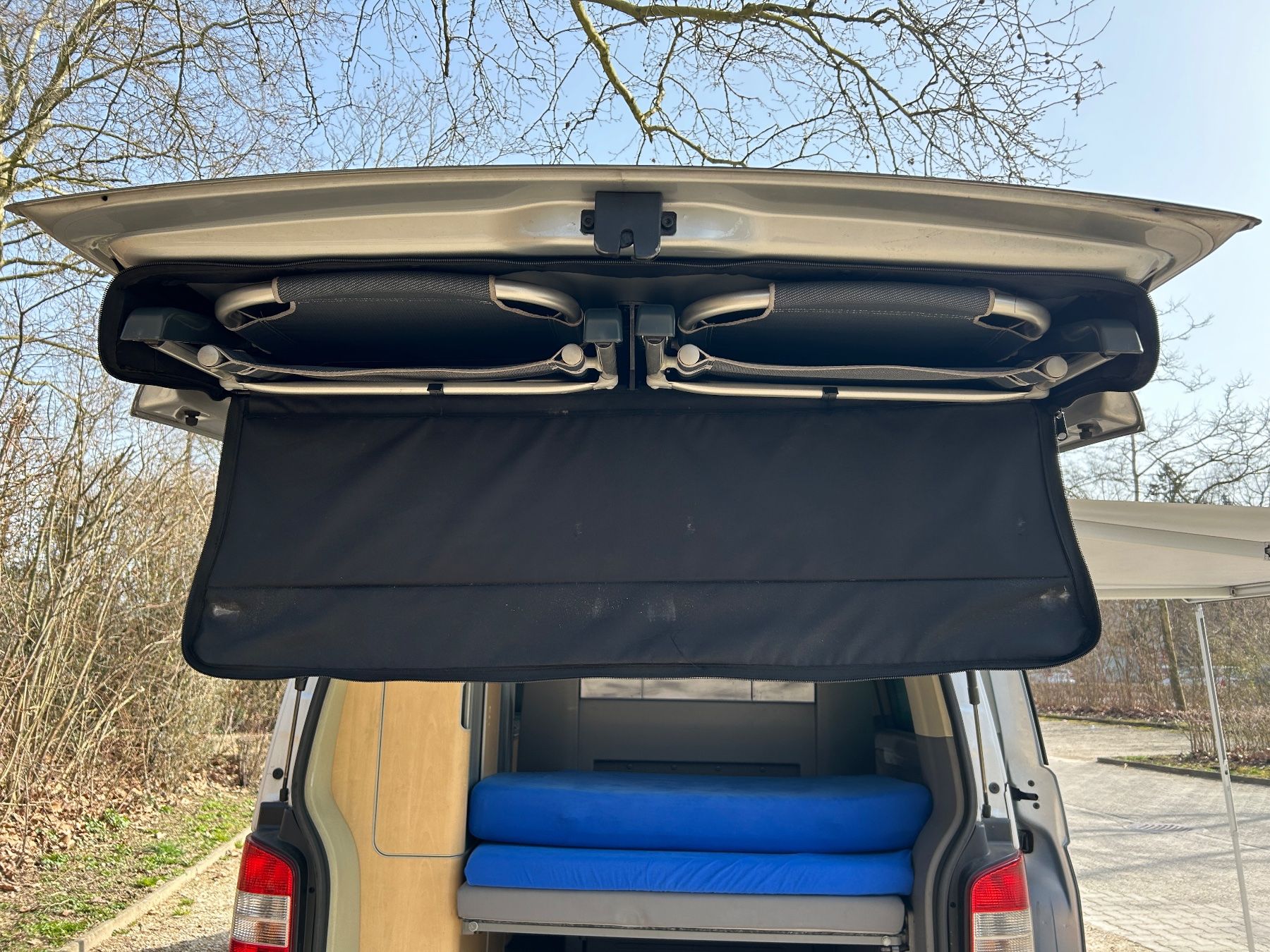VW Veicoli da campeggio: VW T5 California Camper ab Mfk – Usato da Wettingen venduto da Sell_23 8