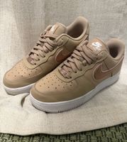 Nike Air Force T. 39, super état