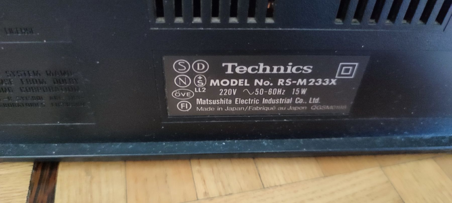 Technics Lettore multimediale & Streamer: Technics RS-M233X Stereo Cassette Deck gebraucht mit Kratzer – Usato da Biel/Bienne venduto da ruggi03 5