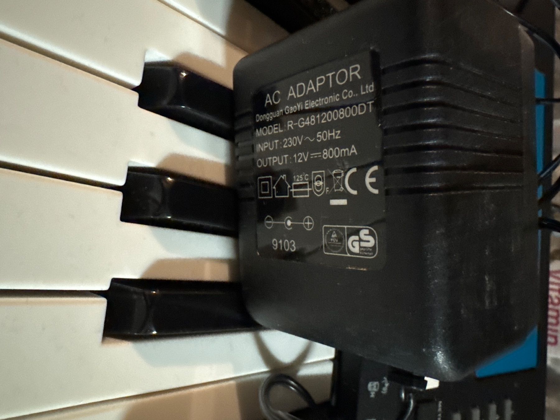 Strumenti musicali: Keboard St-211 mit 1 Mikrofon in 1 Input – Usato da Grabs venduto da mayram27 9