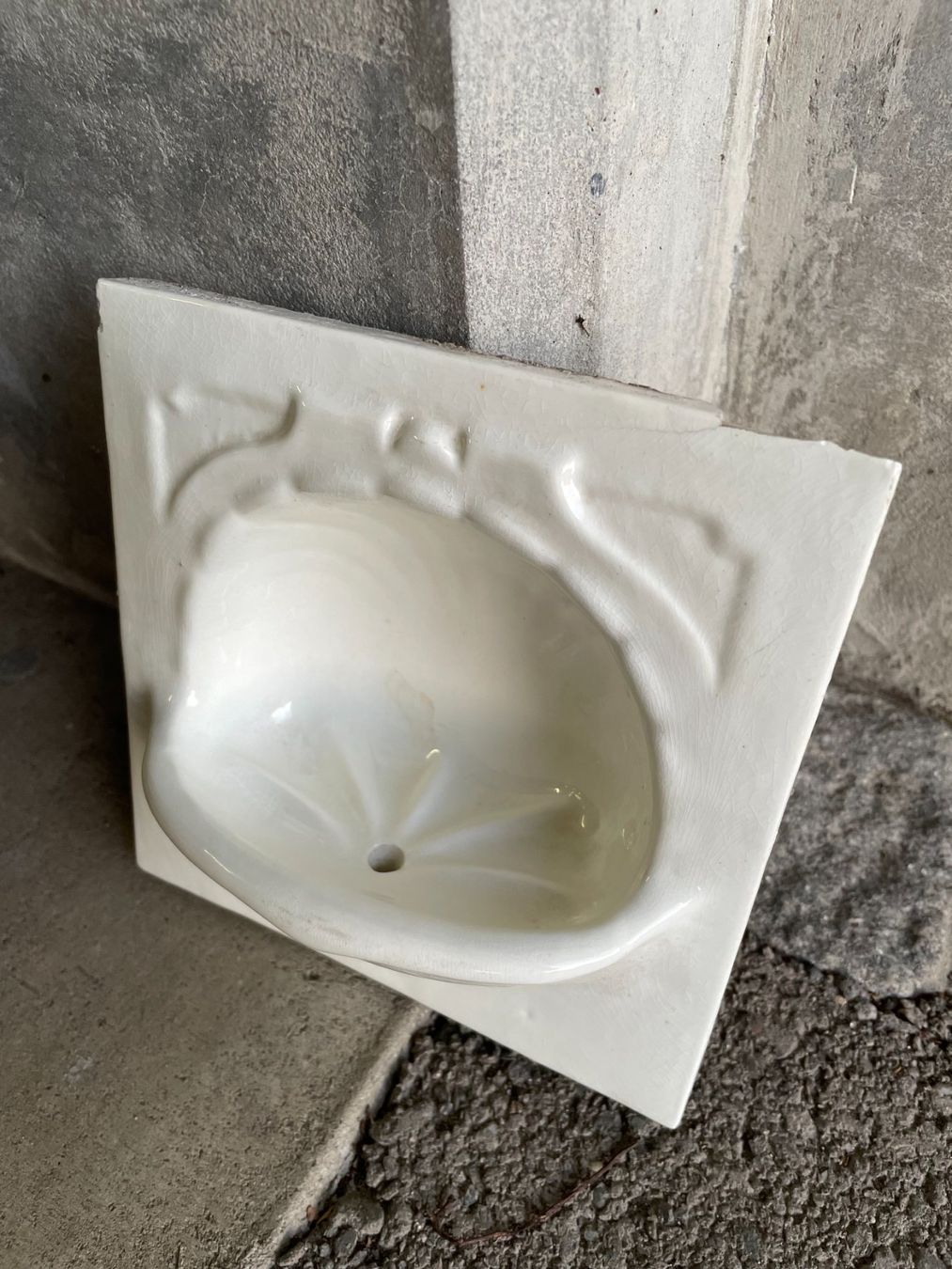 Portes-savons: Antike Seifenschalen-Fliese aus Keramik – D'occasion à Elsau par Barri.ch 1