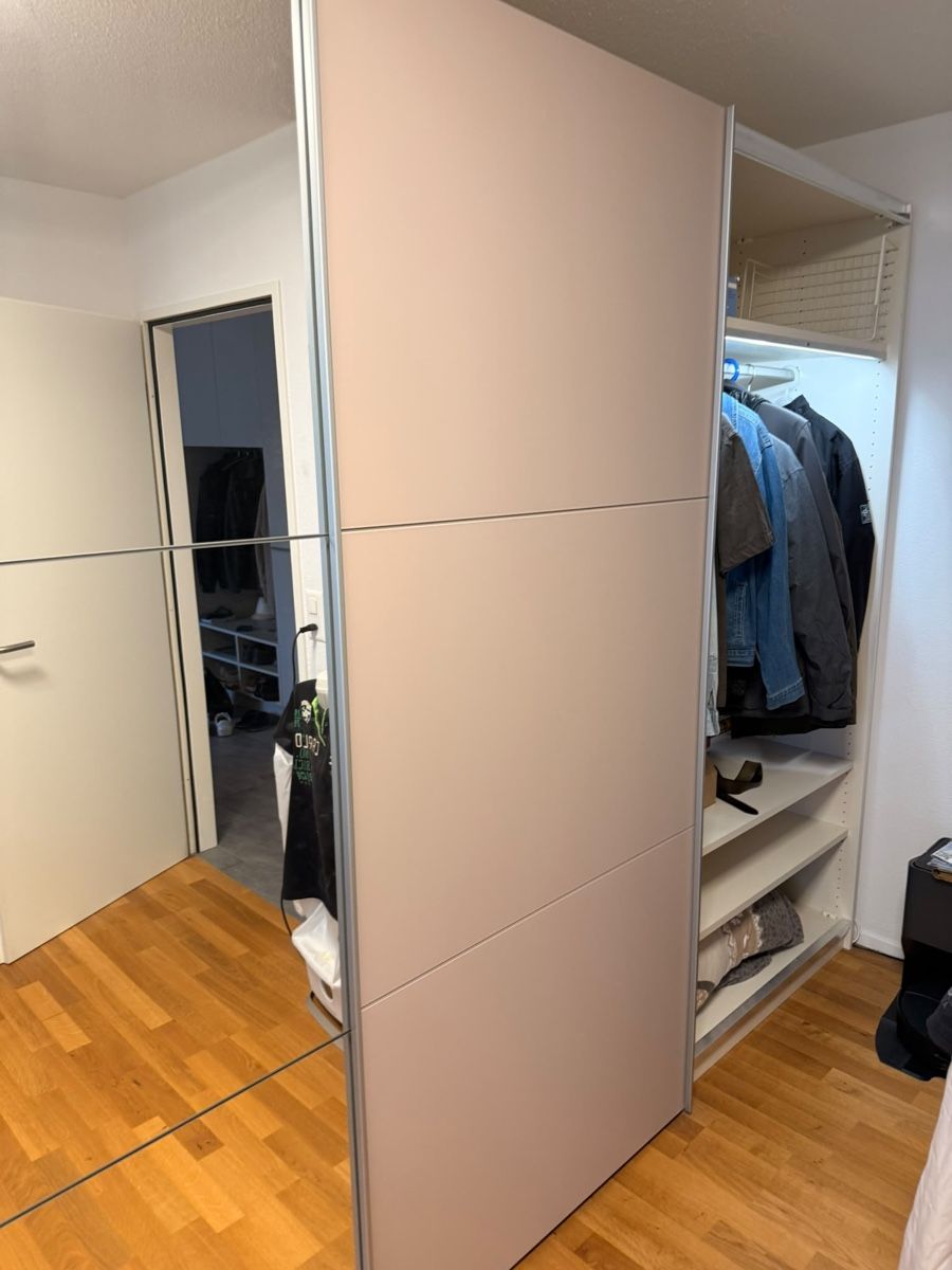 Armadi: Schwebetürenkleiderschrank – Nuovo (secondo la descrizione) da Pfungen venduto da mel_lbd9 3