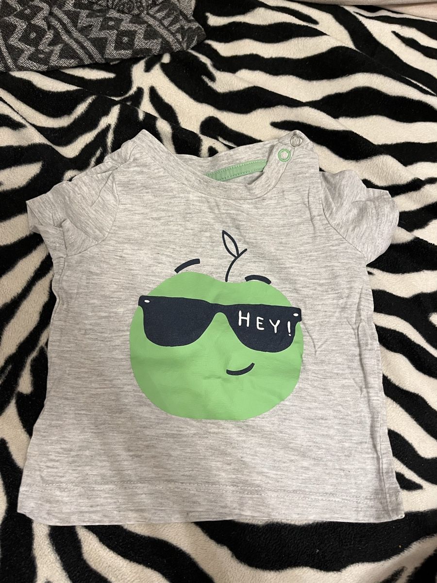 H&M Lotti & Set di vestiti: Shirts Baby 2-4m – Usato da Uster venduto da Kalici1 3