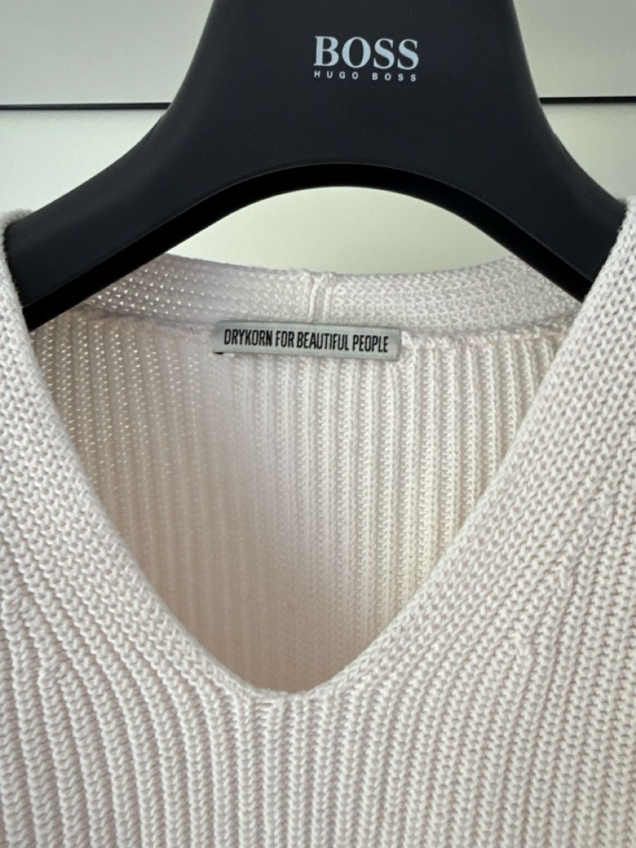 Drykorn Pulls & Sweat-shirts: Pullover DRYKORN MERINA V-Ausschnitt Grösse XS – D'occasion à Unterengstringen par spazzolo 1