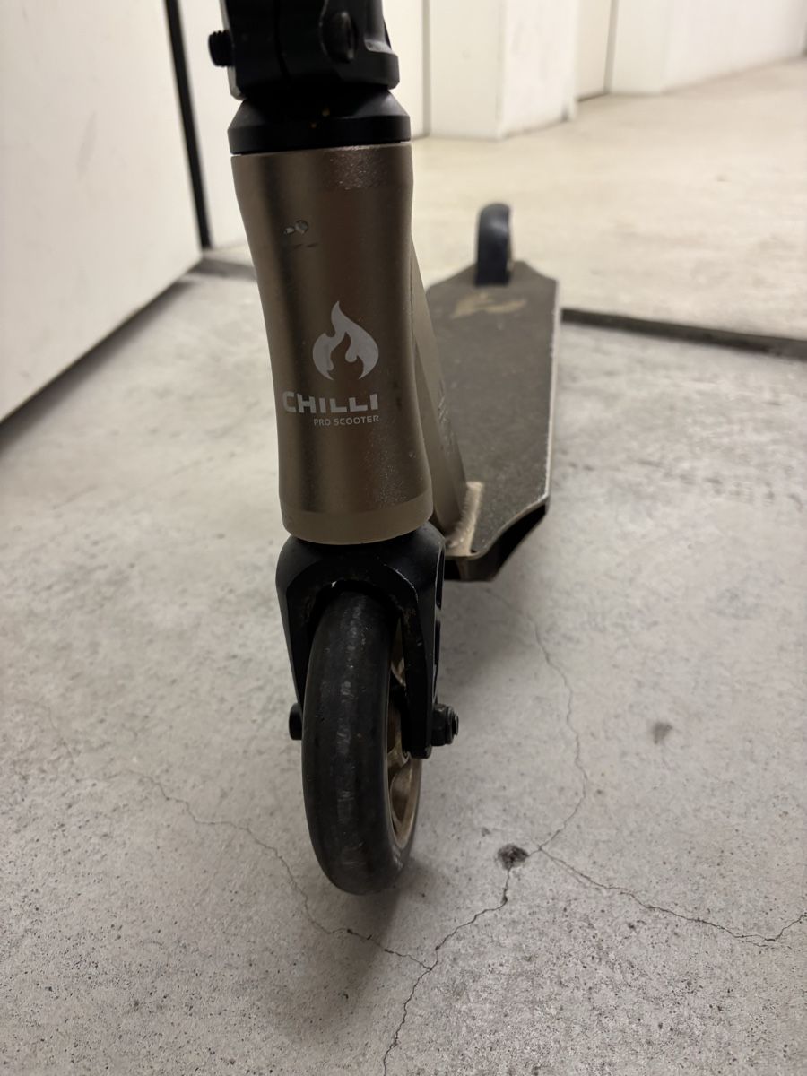 Chilli Kickboard: Chilli PRO 5000 – Usato da Zürich venduto da Allegra14 3