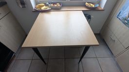 Tisch 80 x80