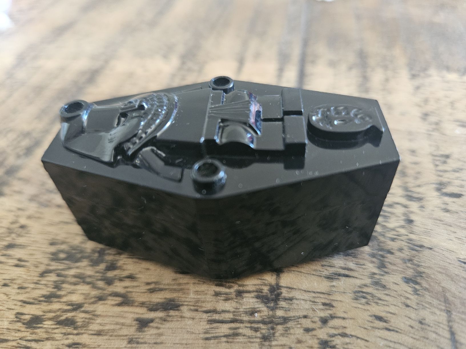 Lego Kit di costruzioni: lego Black Container, Coffin with Mummy Relief Plain Lid – Usato da Confignon venduto da Ecrofigs
