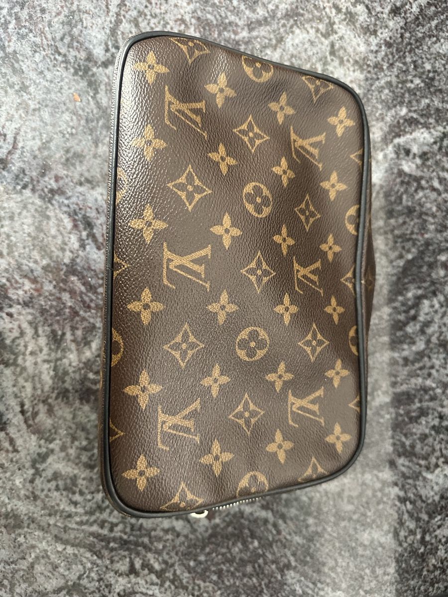 Louis Vuitton Kosmetikkoffer: Louis Vuitton Necessaire original Macassar gebraucht – Gebraucht aus Chur von Monbijou26