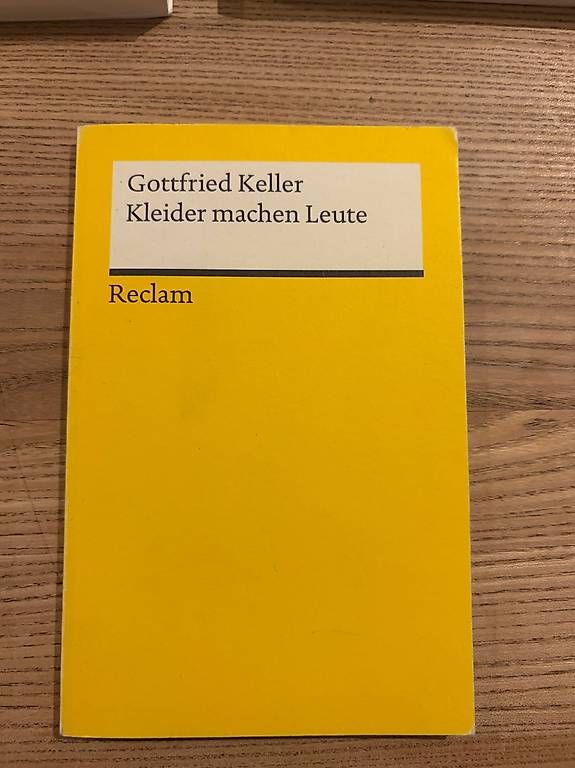 Bücher: Kleider machen Leute – Gebraucht aus Klosters Dorf von jes_t8cz