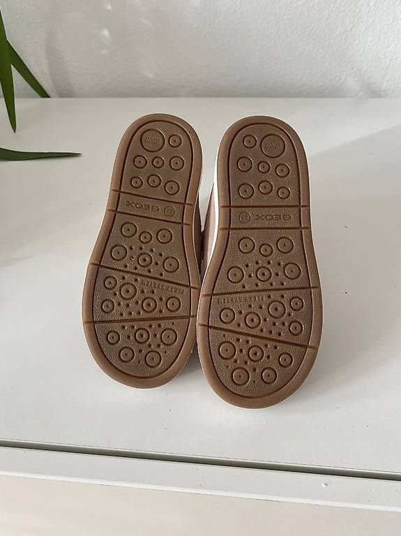Geox Scarpe per ragazze: Winterschuhe Geox neu 27 – Usato da ZÜRICH venduto da cat_89lg 2