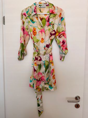 Robe chemise imprimée florale satinée neuf
