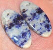 Cabochon Set gelocht L-4751 – 1 Paar Sodalith je 23x11x4mm