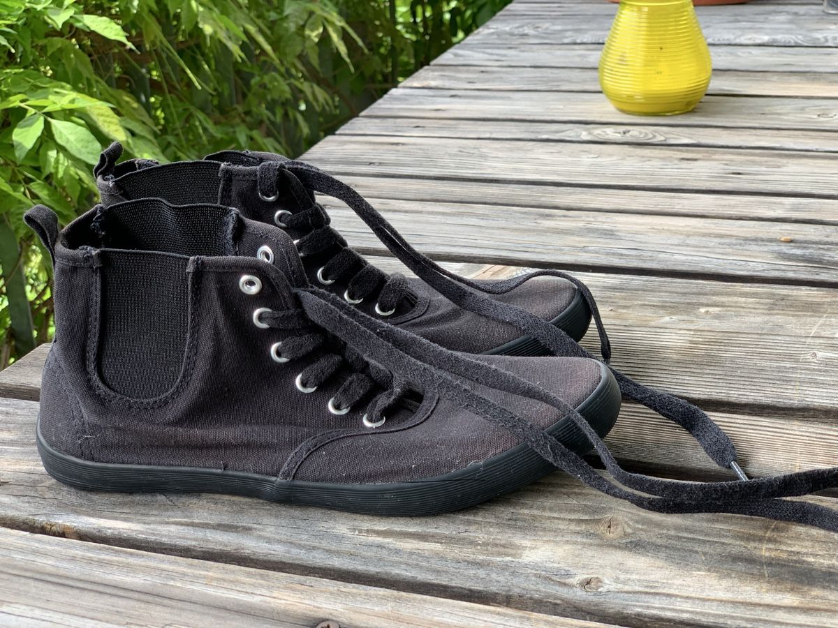 Damenschuhe: Schwarze Stoffschuhe – Gebraucht aus Uster von Flummi 1