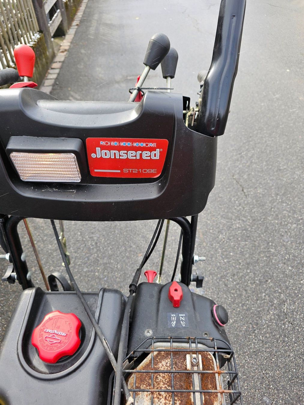 Déneigement: Schneefräse Jonsered – D'occasion à Maienfeld par Bosilegrad 3