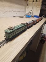 Modelleisenbahn Lokomotive lima mit 5 Waggons H0 