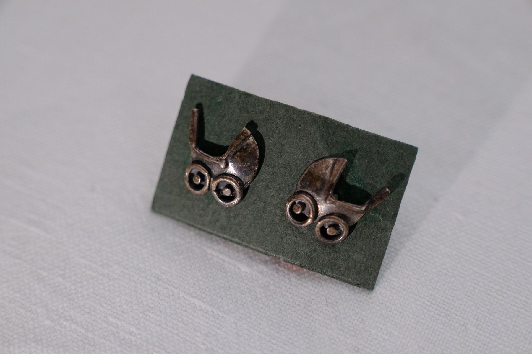 Orecchini pendenti & Orecchini a lobo: Silber 925 Ohrstecker/Anstecker - Sterling Kinder Wagen – Nuovo e nell'imballaggio originale da Fribourg venduto da Silver_Wat 1