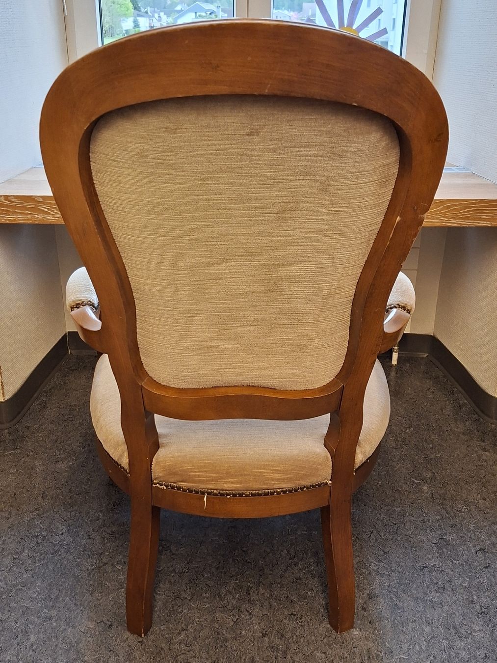 Poltrone: Louis Philippe Sessel, Märchenstuhl – Usato da Bilten venduto da ecobi 1