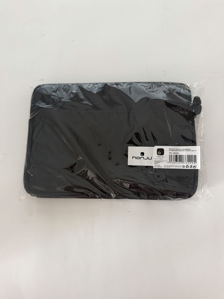 Covers & Borse: Schutzhülle für iPad – Nuovo e nell'imballaggio originale da Uster venduto da oranger_pulli