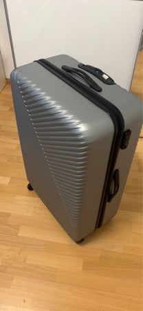Grosser XL Hartschalenkoffer mit 4 Rollen