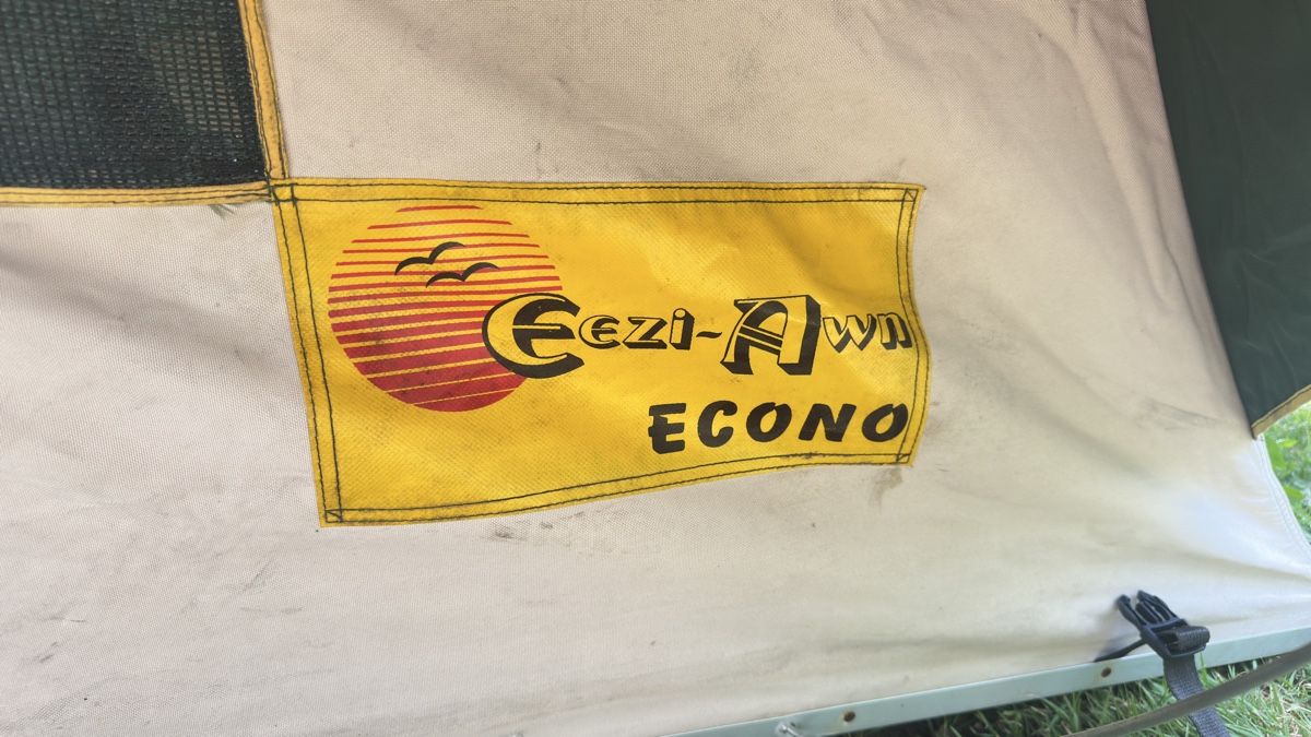 Tentes: Dachzelt Eezi-Awn econo – Défectueux à Kradolf par faktor02 2