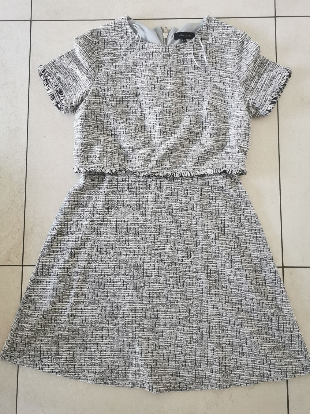 New Look Robes: New look kleid – Neuf (Voir description) à Mühlethurnen par GaspAnita